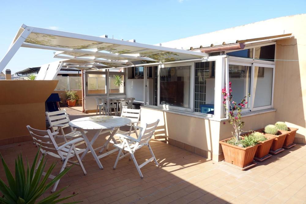 Apartamento Terrazza Con Vista Nettuno Exterior foto